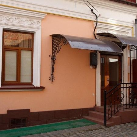 Gostynniy Dvir Hostel Тернопил Екстериор снимка