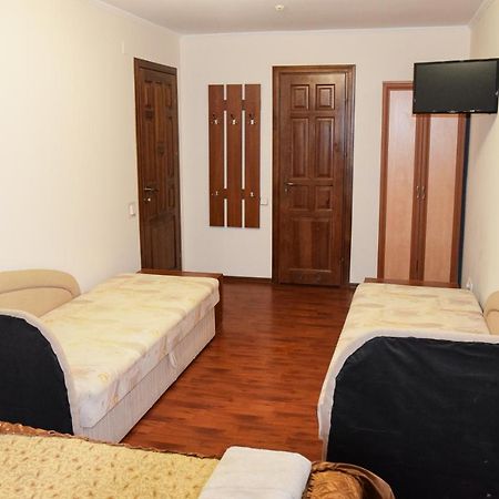 Gostynniy Dvir Hostel Тернопил Екстериор снимка