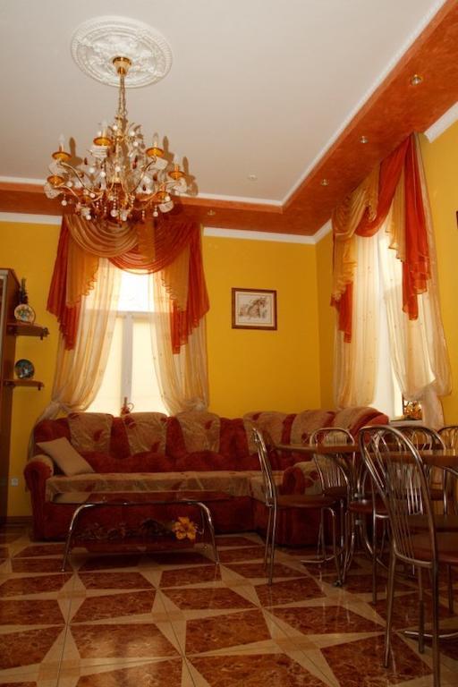 Gostynniy Dvir Hostel Тернопил Екстериор снимка