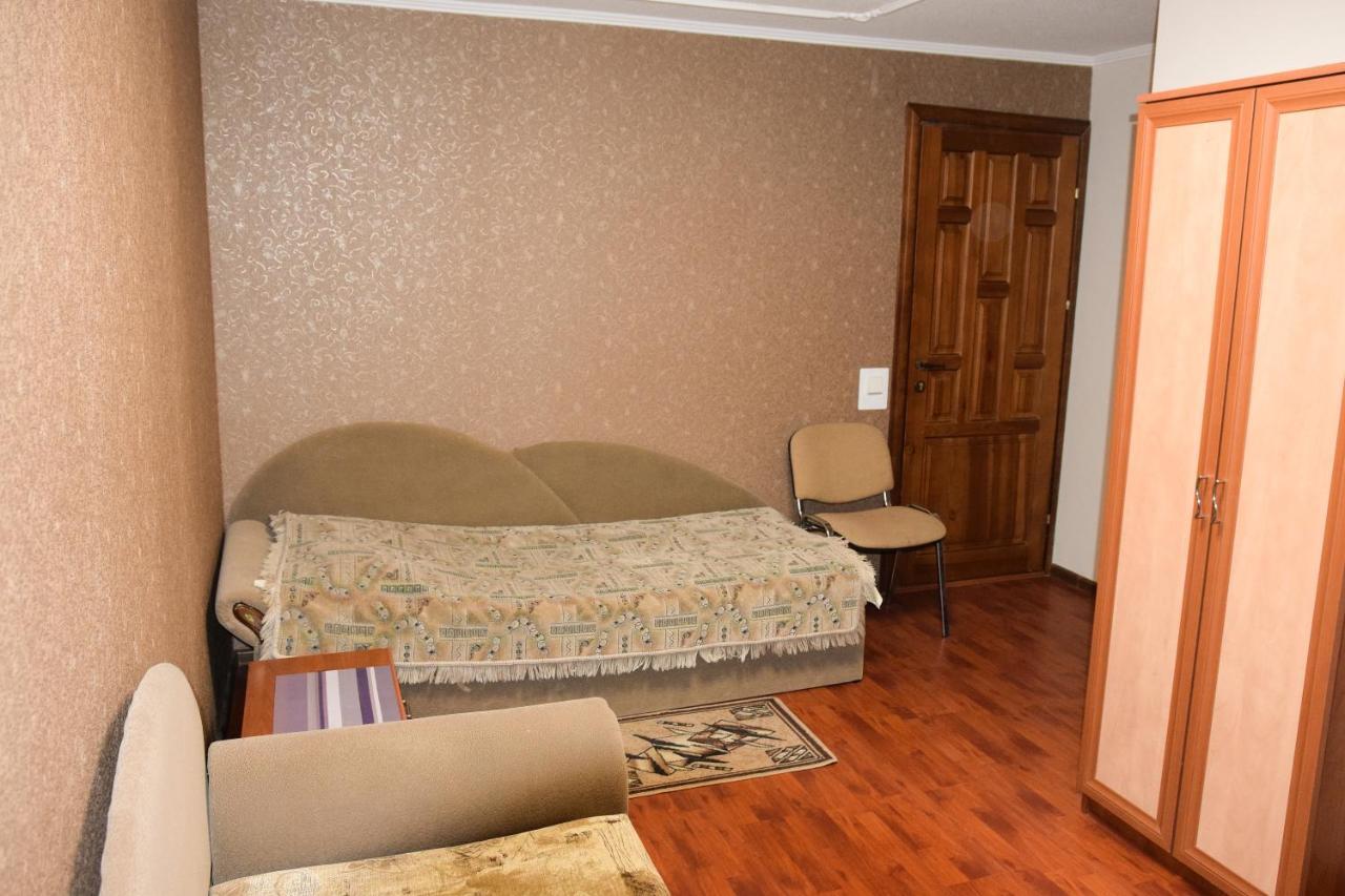 Gostynniy Dvir Hostel Тернопил Екстериор снимка
