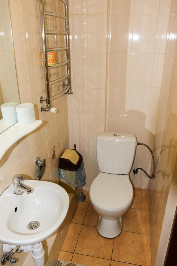 Gostynniy Dvir Hostel Тернопил Екстериор снимка